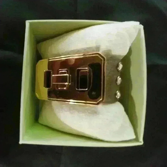 Statement Gold Turnlock Rhinestone Cuff - Picture 8 of 10